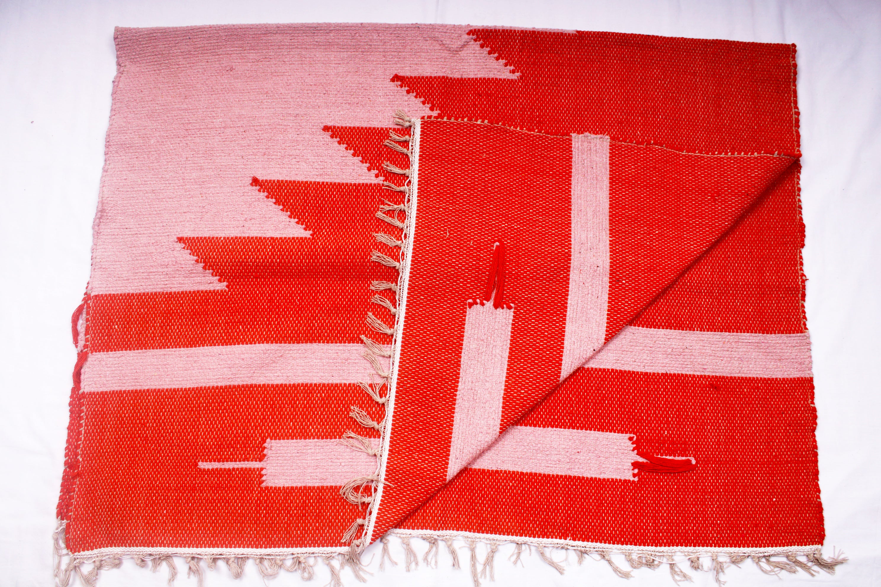Ri Dari Pattern Buy Handloom Dari Online | Handloom Dari, Bed Covers, Bed Sheets, Bed ...
