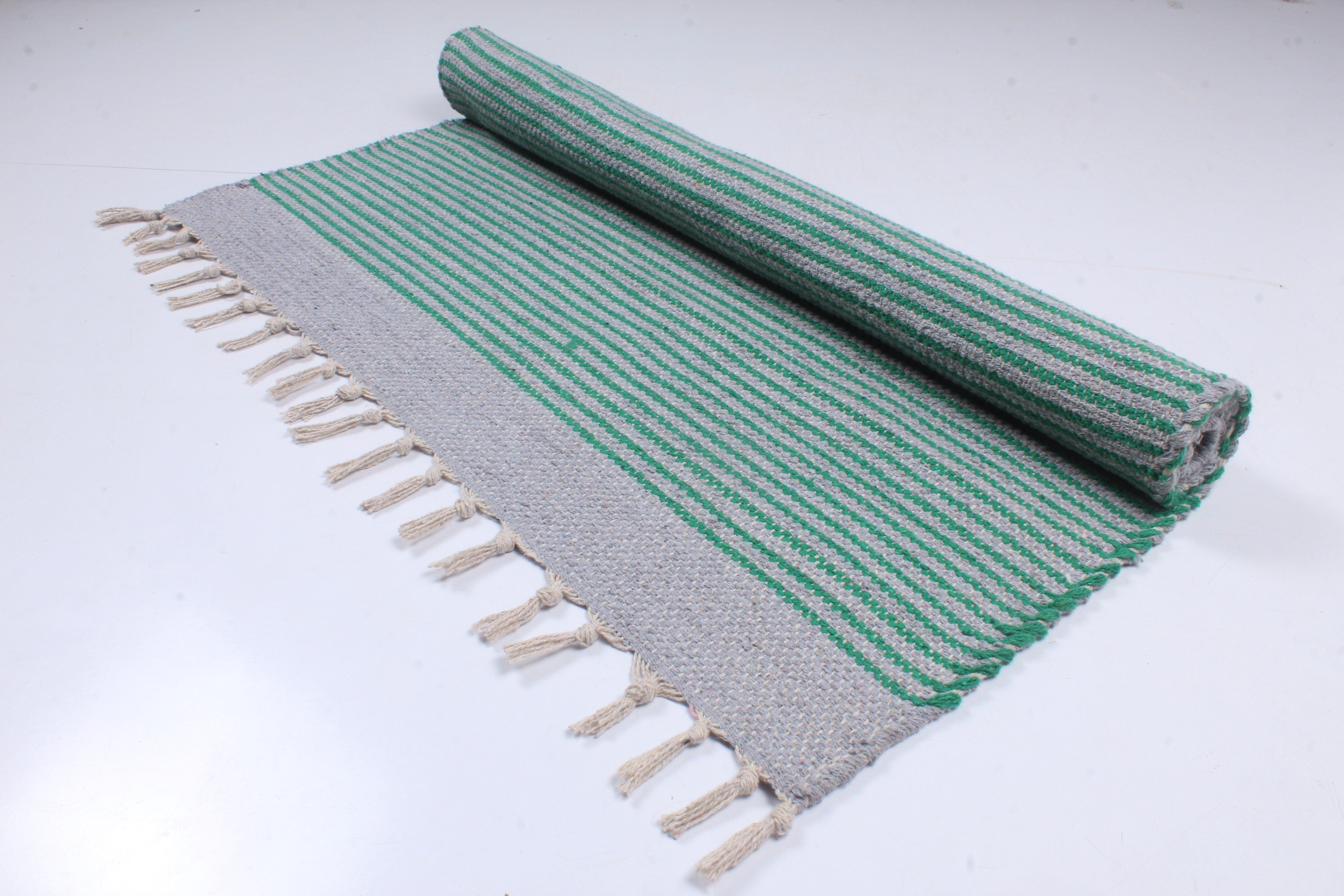 Aasmani Rag Buy Handloom Aasni Online | Handloom Aasni, Yoga Mats, Bed Covers, Bed ...
